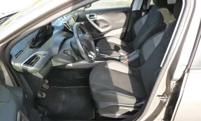 Acheter une Peugeot 2008 essence à Béthune