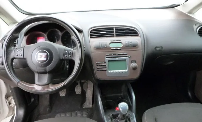 Vente d'une SEAT Altea 44 2.0 TDI 170 cv à Estaires, Béthune, FC-Racing-Automobiles